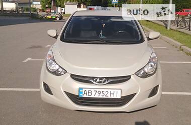 Седан Hyundai Elantra 2013 в Виннице