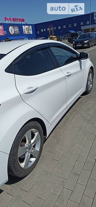 Седан Hyundai Elantra 2013 в Одессе