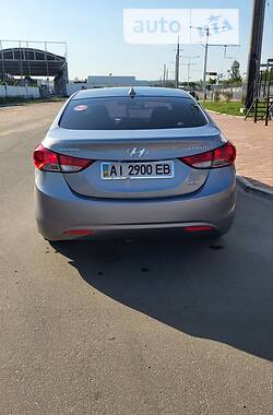 Седан Hyundai Elantra 2012 в Василькове