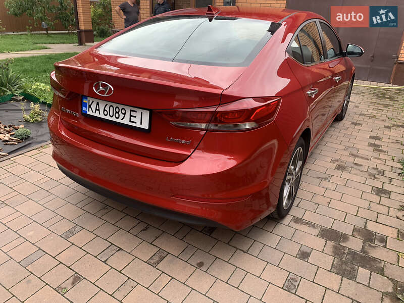 Седан Hyundai Elantra 2016 в Шепетовке