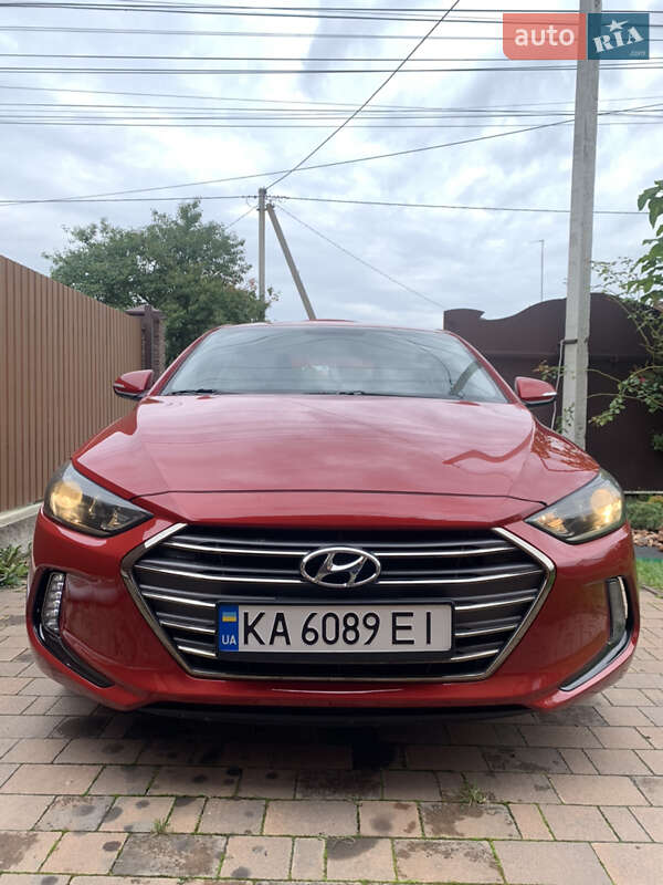 Седан Hyundai Elantra 2016 в Шепетовке