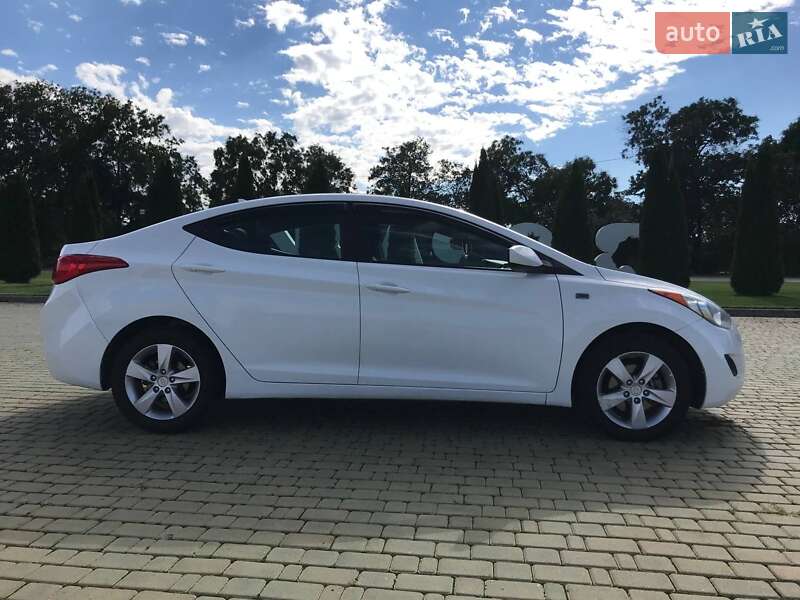 Седан Hyundai Elantra 2013 в Одессе