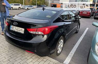 Седан Hyundai Elantra 2013 в Днепре