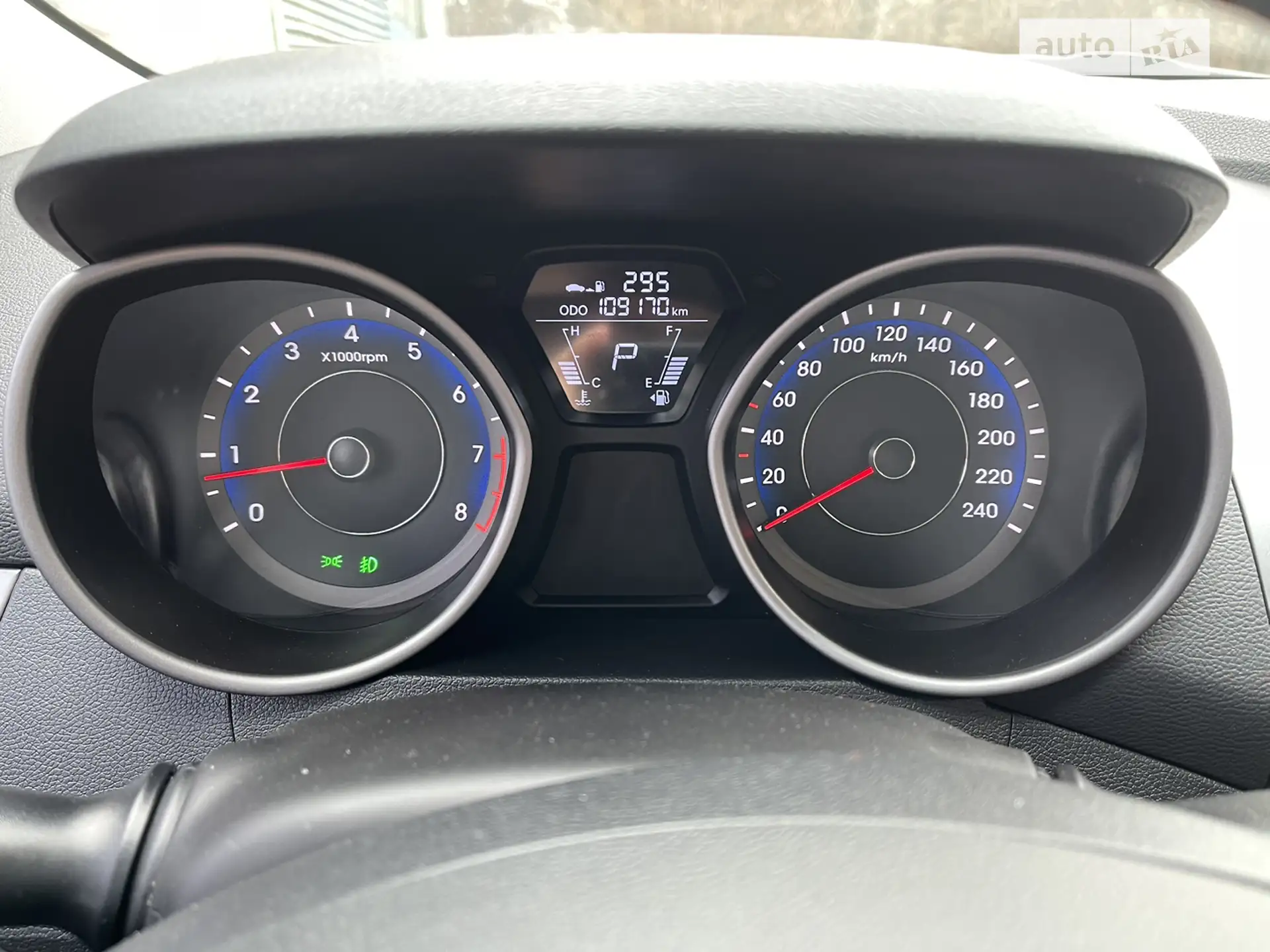 2013 Hyundai Elantra - мініатюра 16
