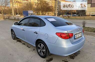 Седан Hyundai Elantra 2011 в Днепре