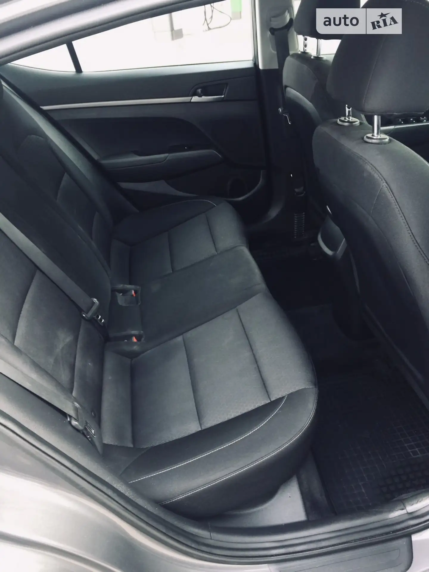 2017 Hyundai Elantra - мініатюра 4
