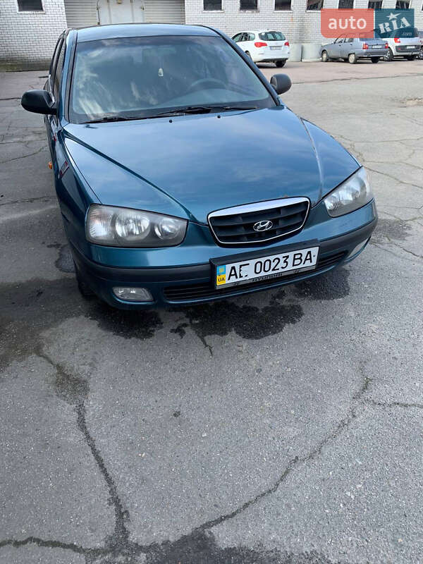 Седан Hyundai Elantra 2002 в Днепре
