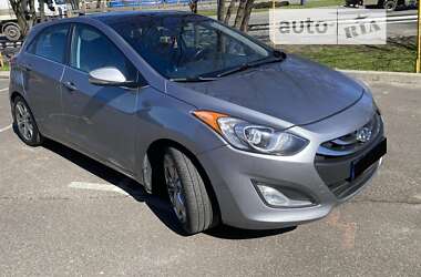 Хэтчбек Hyundai Elantra 2014 в 