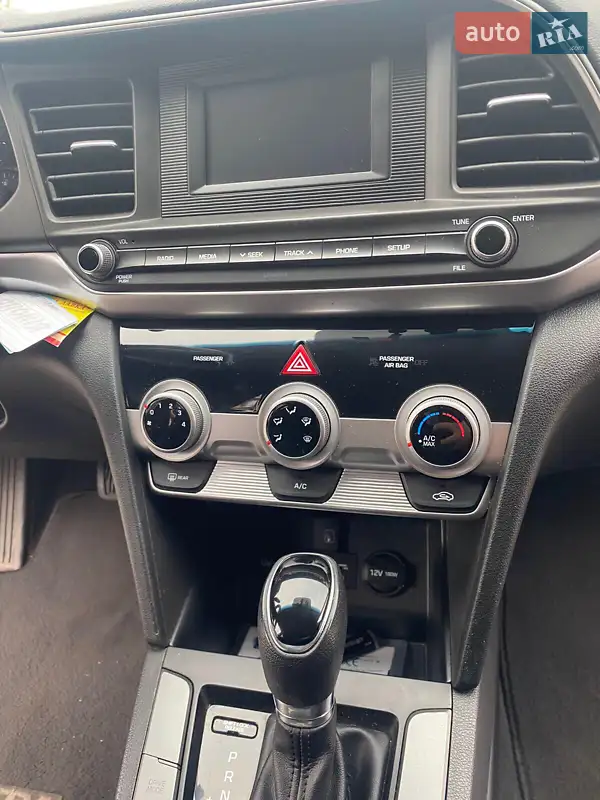 Hyundai Elantra 2019 VIN 5NPD74LF6KH429847 фото оголошення 8 з 63