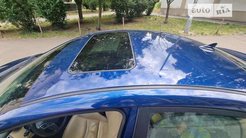 Седан Hyundai Elantra 2012 в Киеве