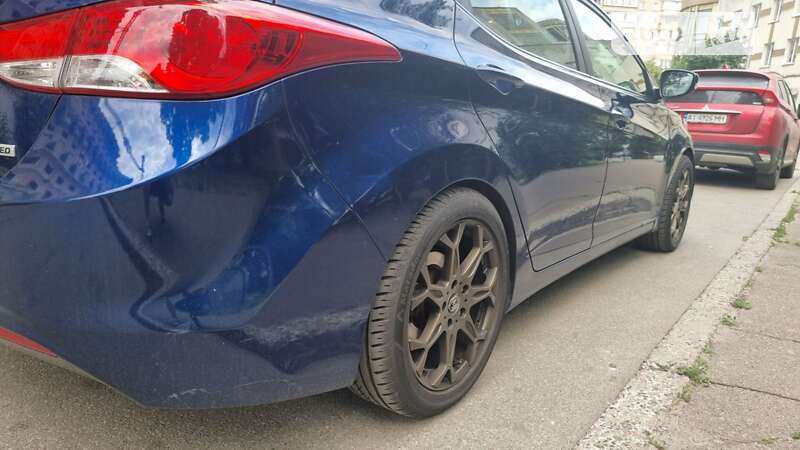 Седан Hyundai Elantra 2012 в Киеве