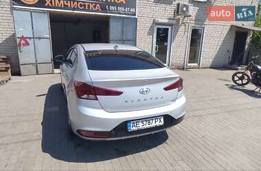 Седан Hyundai Elantra 2019 в Павлограде