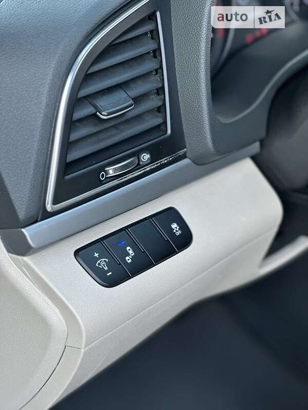 Седан Hyundai Elantra 2016 в Днепре фото 16 Седан Hyundai Elantra 2016 в Днепре