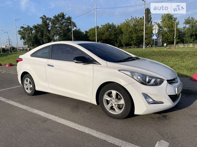 Купе Hyundai Elantra 2014 в Киеве