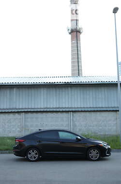 Седан Hyundai Elantra 2016 в 