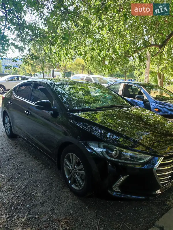 Hyundai Elantra