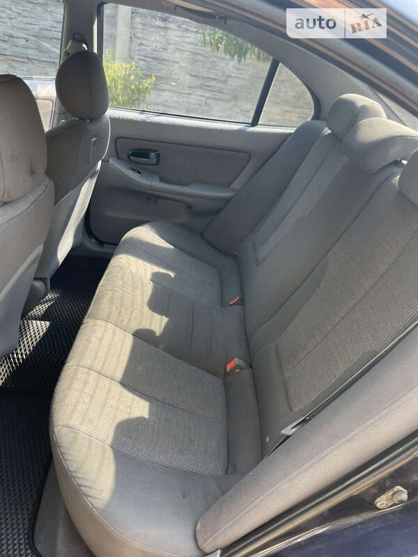 Седан Hyundai Elantra 2005 в Чернигове