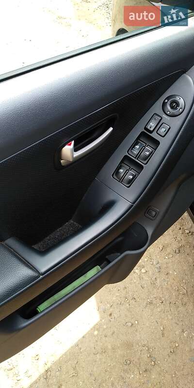 Седан Hyundai Elantra 2008 в Дунаевцах