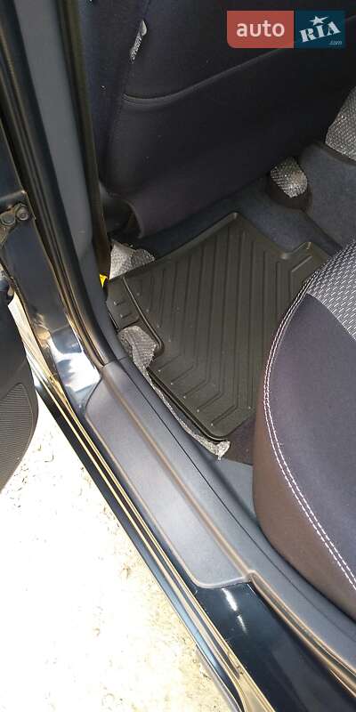 Седан Hyundai Elantra 2008 в Дунаевцах