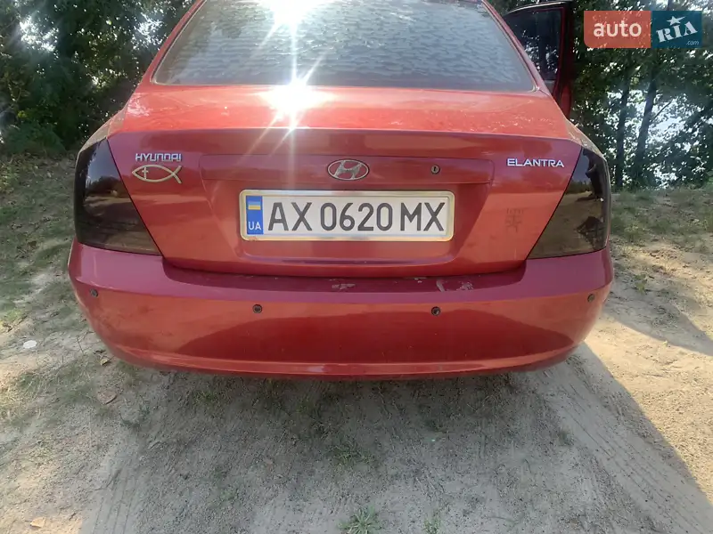 Hyundai Elantra 2004