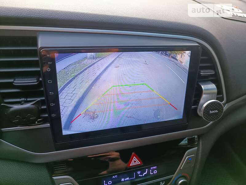 Седан Hyundai Elantra 2018 в Хмельницком