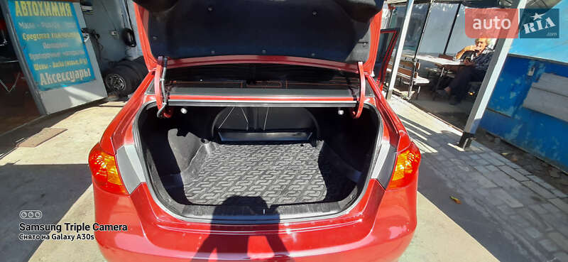 Седан Hyundai Elantra 2010 в Фастове