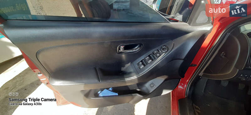 Седан Hyundai Elantra 2010 в Фастове