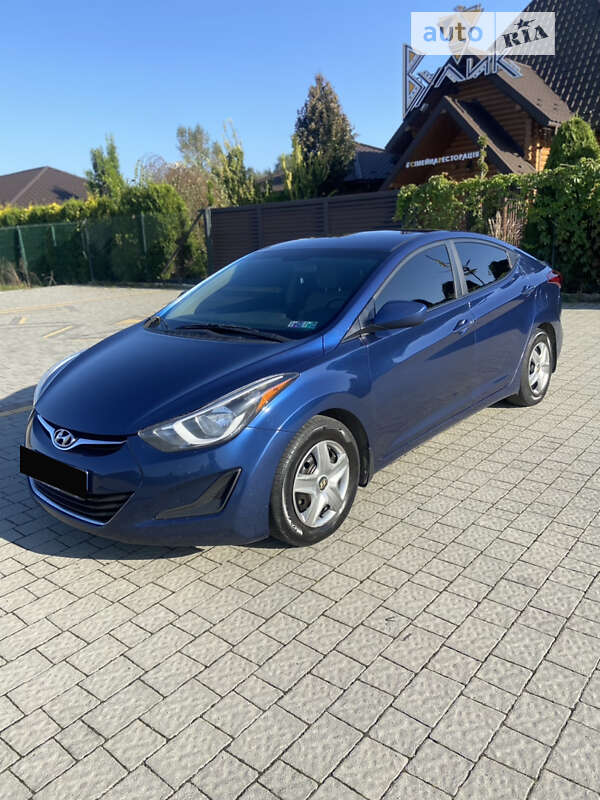 Седан Hyundai Elantra 2015 в Стрые