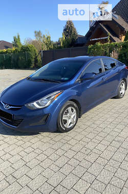 Седан Hyundai Elantra 2015 в 