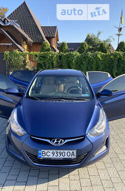 Седан Hyundai Elantra 2015 в 