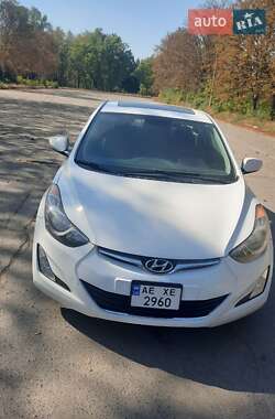 Hyundai Elantra 2012