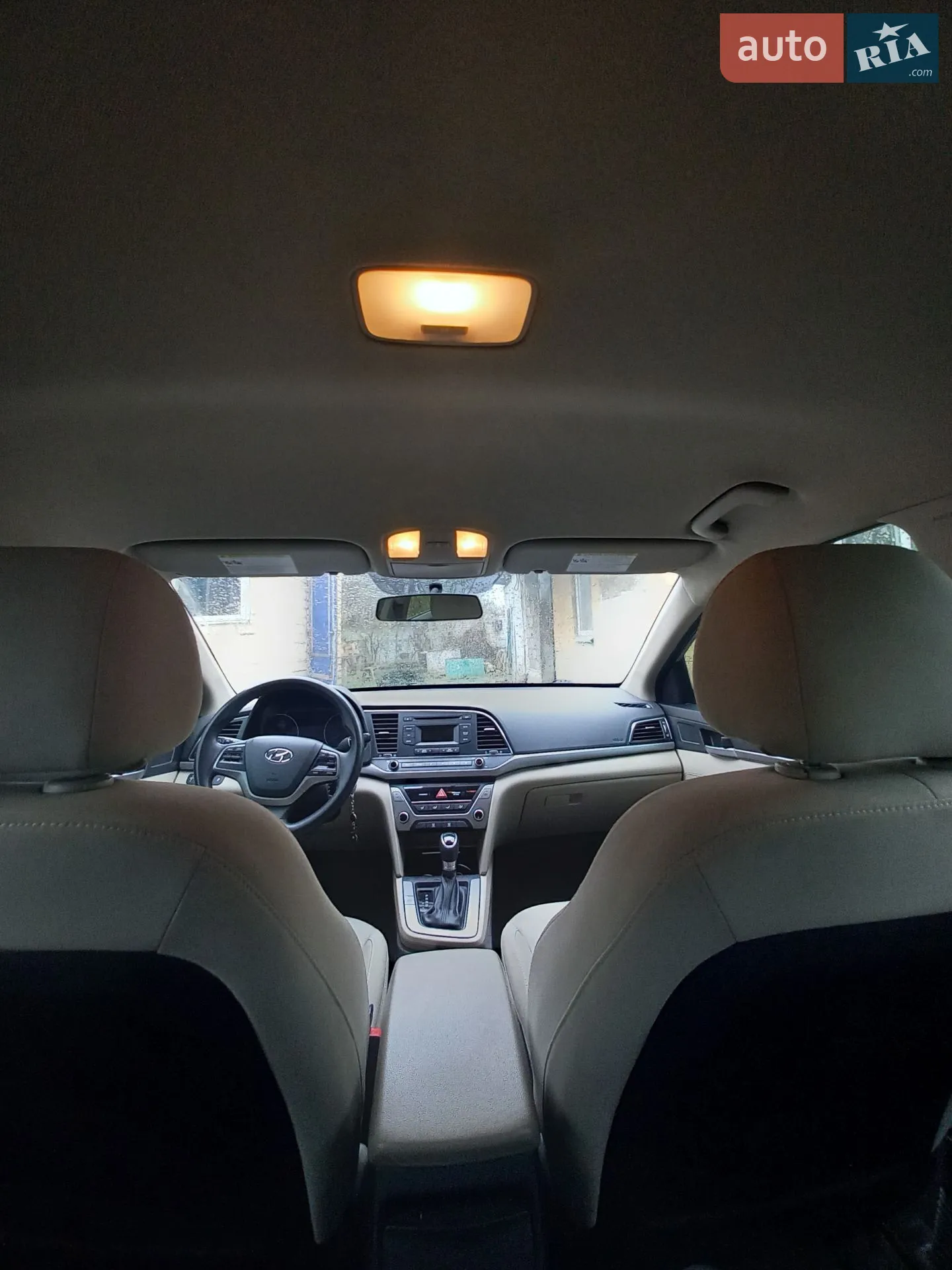2017 Hyundai Elantra - мініатюра 12