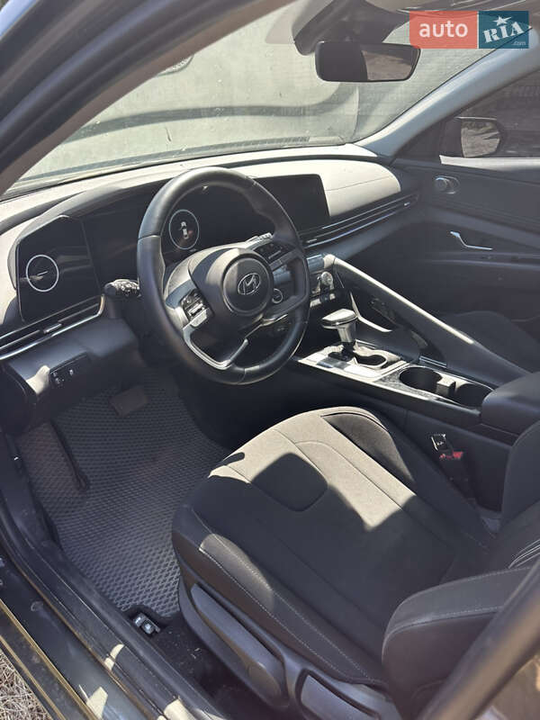 Седан Hyundai Elantra 2021 в Харькове