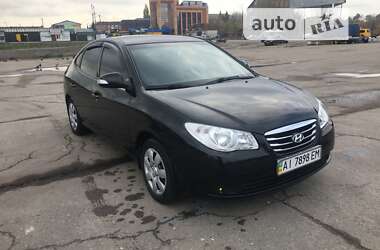 Седан Hyundai Elantra 2010 в Переяславі