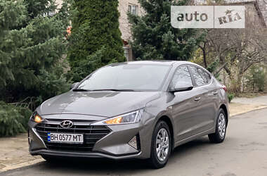 Седан Hyundai Elantra 2020 в 