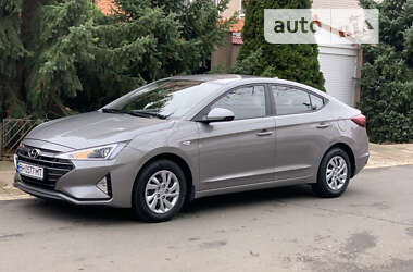 Седан Hyundai Elantra 2020 в 