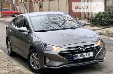 Седан Hyundai Elantra 2020 в 