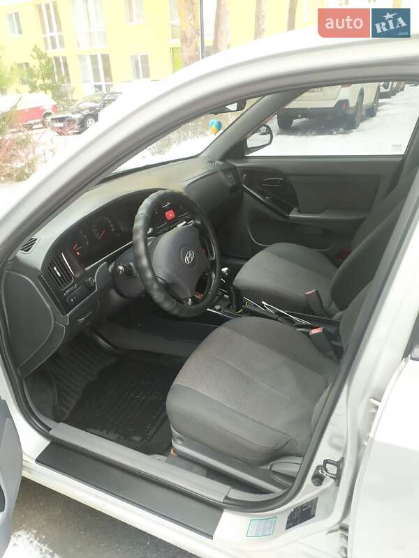 Hyundai Elantra 2006