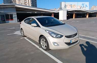 Седан Hyundai Elantra 2013 в Києві