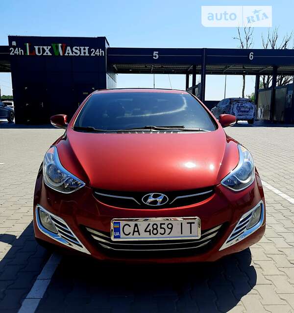 Седан Hyundai Elantra 2013 в Киеве