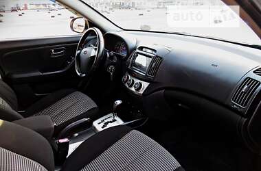 Седан Hyundai Elantra 2011 в Черкассах