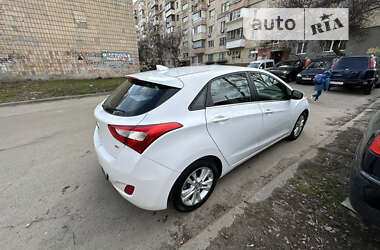 Хэтчбек Hyundai Elantra 2013 в Киеве