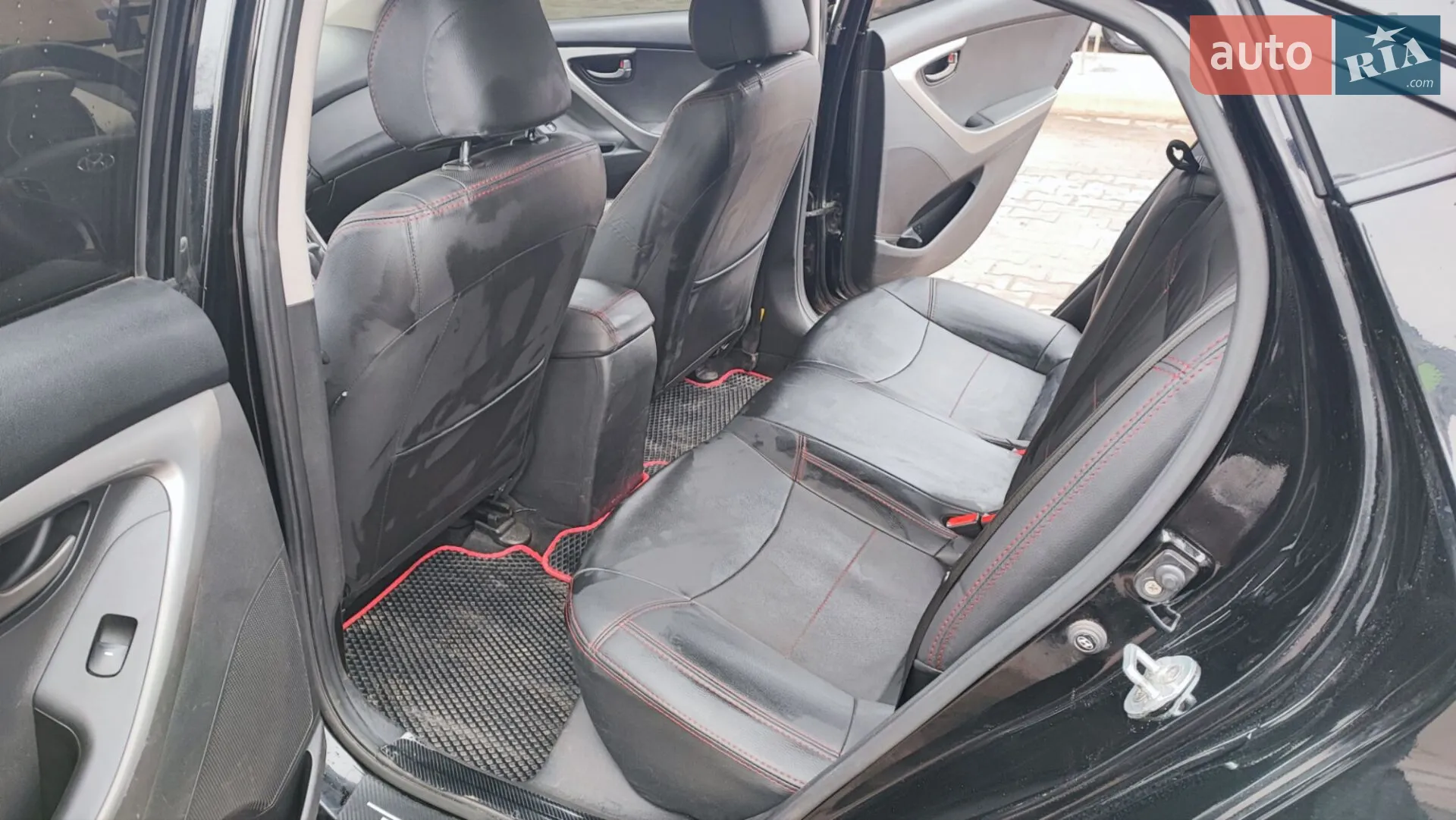2013 Hyundai Elantra - мініатюра 3
