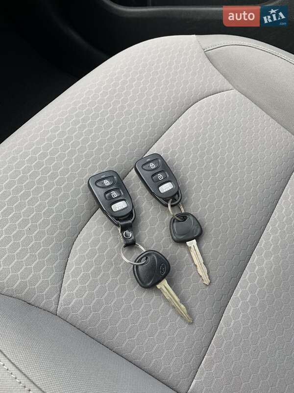 Седан Hyundai Elantra 2020 в Одессе