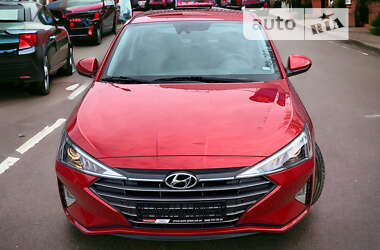 Hyundai Elantra 2020