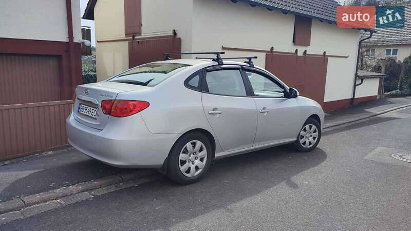 Hyundai Elantra 2010