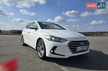 Седан Hyundai Elantra 2016 в Макарове