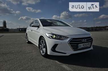 Седан Hyundai Elantra 2016 в Макарове