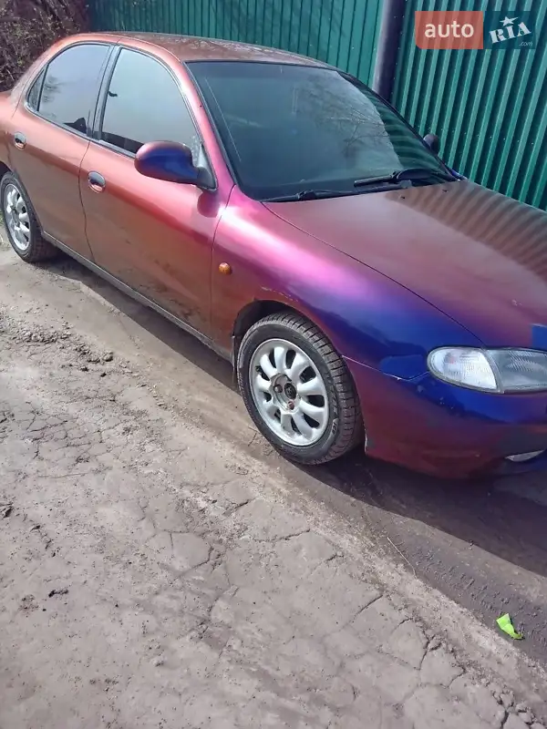 Hyundai Elantra 1996