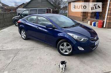 Hyundai Elantra 2012